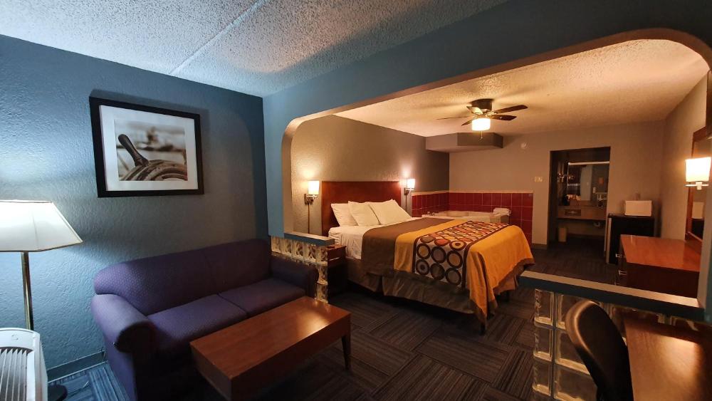 King Suite interior