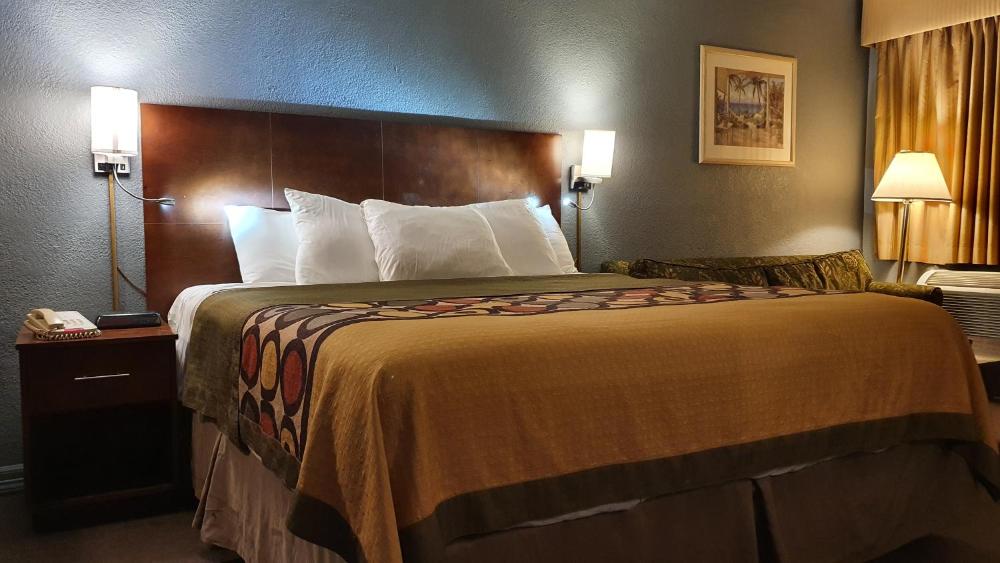 King Room with Kitchenette interior